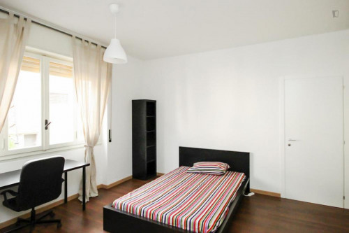 Alluring Double Bedroom Near Sondrio Metro Station - 2