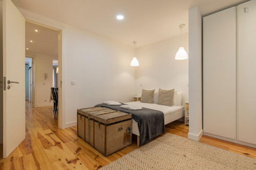  Modern 2-Bedroom Apartment Near ISEG - Instituto Superior De Economia E Gestão Da Universidade De Li  -  Modern 2-bedroom apartment near ISEG - Instituto Superior de Economia e Gestão da Universidade de Lisboa  - Gallery -  2
