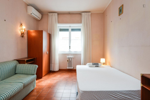  Charming Single Bedroom Close To Università Roma Tre  -  Charming single bedroom close to Università Roma Tre  - Gallery -  2