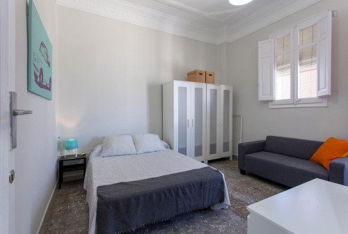 Exquisite Double Bedroom Near Popular Parc Gulliver - 1