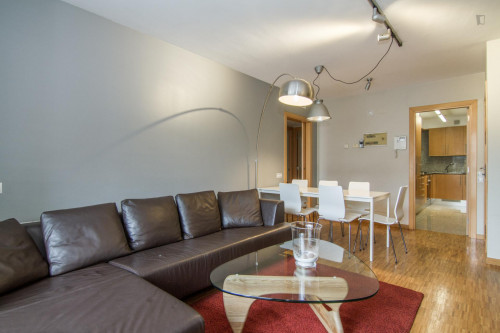  Modern 3-Bedroom Apartment In Well-Connected Sarrià-Sant Gervasi  -  Modern 3-bedroom apartment in well-connected Sarrià-Sant Gervasi  - Gallery -  1