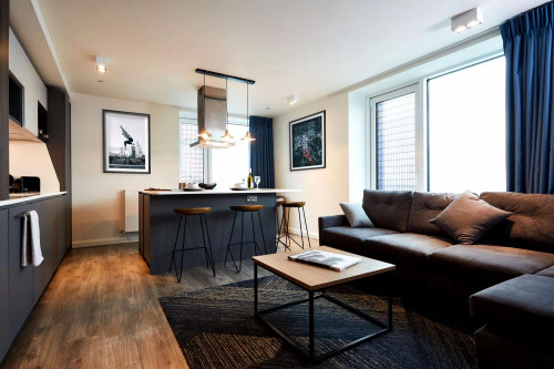  Cluster  -  Circle Square  - Gallery -  3