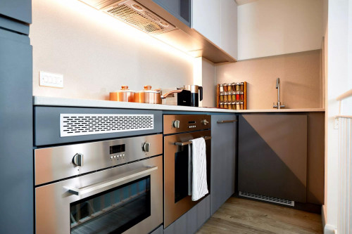  Ultimate Vita  -  Circle Square  - Gallery -  3