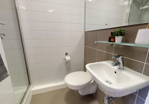  Bronze Studio Plus  -  iQ Sterling Court  - Gallery -  3