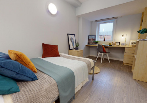  Silver En-Suite  -  iQ Hayes Wharf  - Gallery -  2