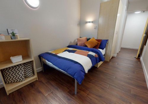 Silver En-Suite  -  iQ Arkwright House  - Gallery -  2