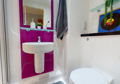  Silver En-Suite  -  iQ Penworks House  - Gallery -  4