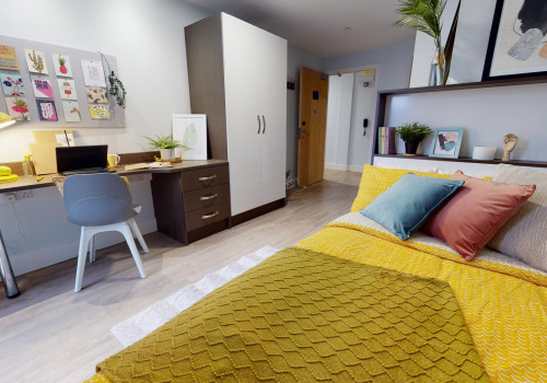  Gold En-Suite  -  iQ Penworks House  - Gallery -  2