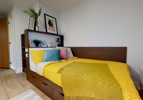  Gold En-Suite  -  iQ Penworks House  - Gallery -  1