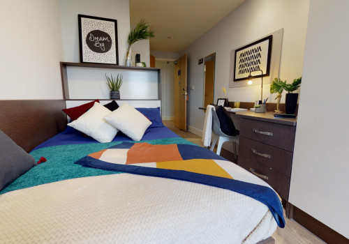  Silver En-Suite Premium  -  iQ Penworks House  - Gallery -  2