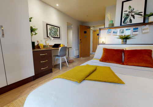  Gold En-Suite Premium  -  iQ Penworks House  - Gallery -  1