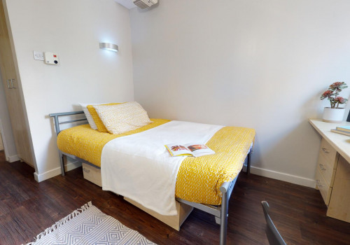  Silver En-Suite  -  iQ Great Newton House  - Gallery -  7