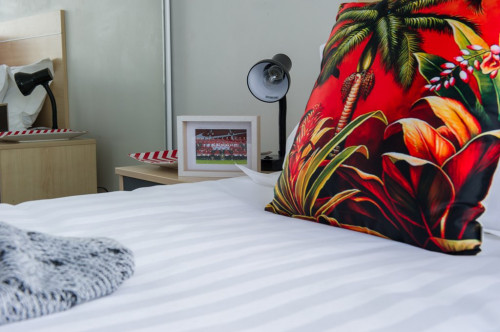  2 Bed Apartment - Large  -  Student Living - 570 Swanston  - Gallery -  1