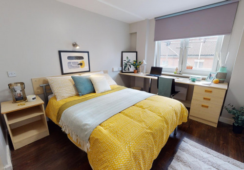  Gold En-Suite  -  iQ Grosvenor House  - Gallery -  1