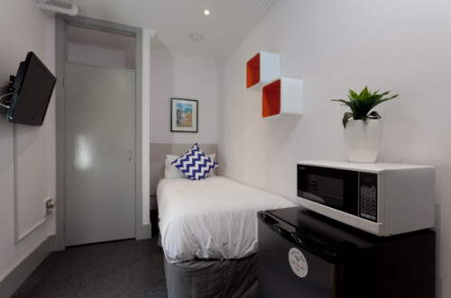  Single Studio Apartment - B  -  Flinders Street - Darlinghurst  - Gallery -  1