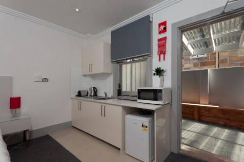  Single Studio Apartment - B  -  Flinders Street - Darlinghurst  - Gallery -  3