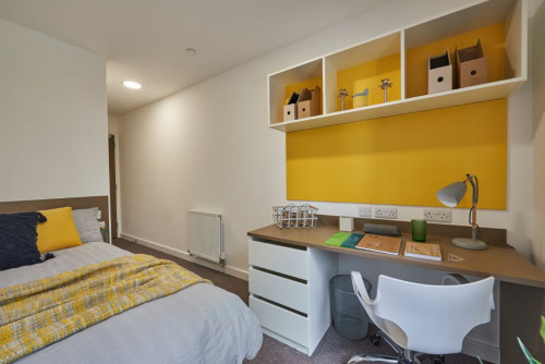  4 Bed En-Suite  -  Grand Felda House (Wembley)  - Gallery -  1