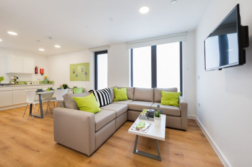  5 Bed En-Suite Upper Floors  -  Grand Felda House (Wembley)  - Gallery -  11