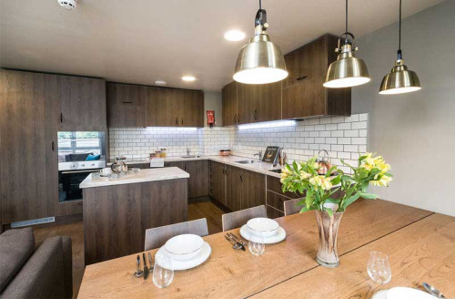  Classic En-Suite  -  Ernest Place  - Gallery -  2