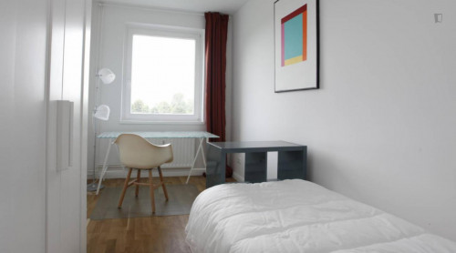  Homely Single Bedroom In Shared Bedroom Apartment  -  Homely single bedroom in shared bedroom apartment  - Gallery -  1