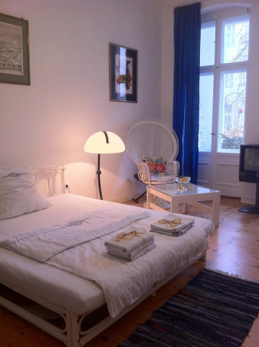 Comfy Double Bedroom Close To U Hohenzollernplatz Metro Station - 1