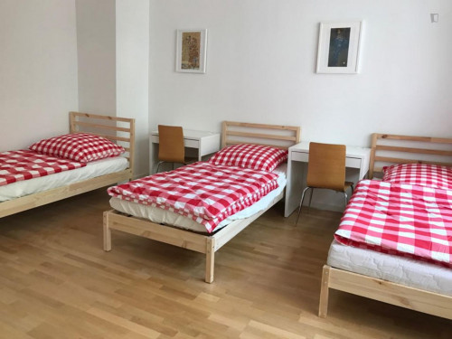  Single Bed In A Triple Bedroom In Schöneberg  -  Single bed in a triple bedroom in Schöneberg  - Gallery -  1