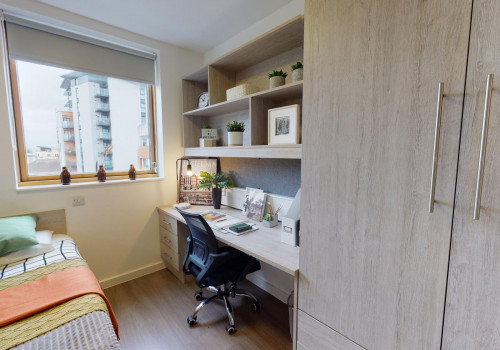  Silver En-Suite  -  iQ Kingston  - Gallery -  6