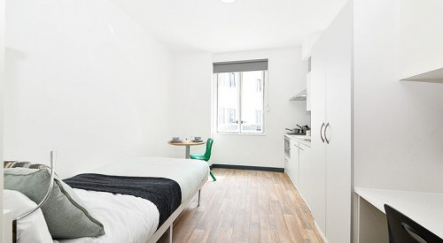  Executive Studio  -  Plymouth Cross House  - Gallery -  1