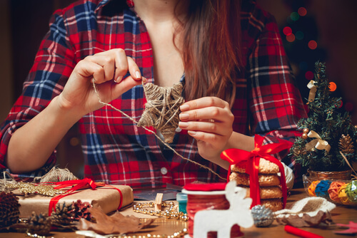 Student DIYs Christmas gifts ideas